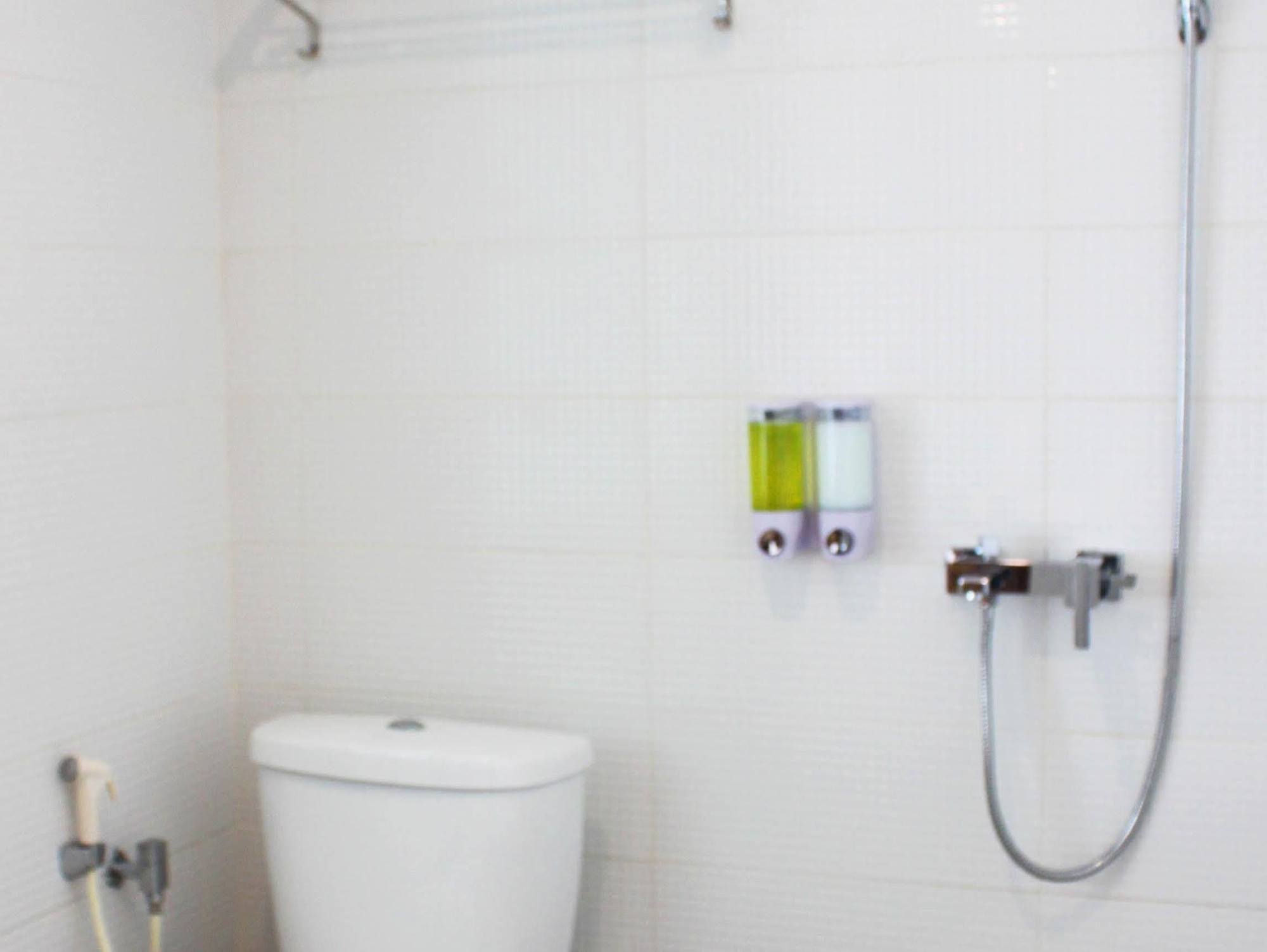 Bliss Soetta Hotel Семаранг Екстериор снимка